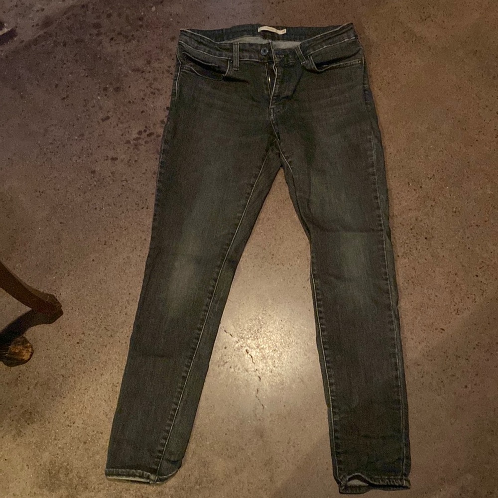 Women’s Levi Skinny Jean